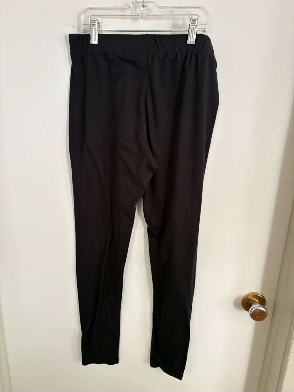 2 pair of black leggings